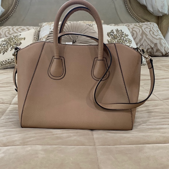 Guess Cream Beige Satchel Purse Handbag with Top Handles Studded Outline - Picture 4 of 15